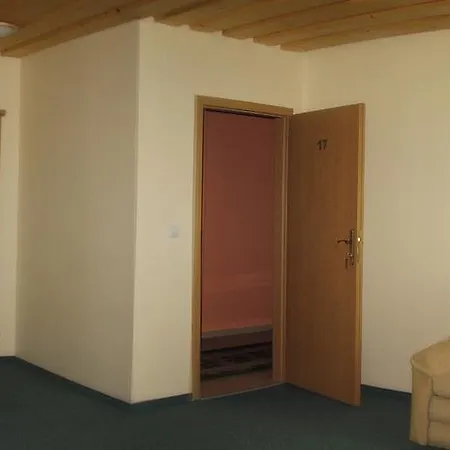 Penzión pre hostí Slanicky Dvor *